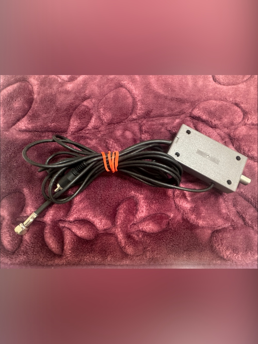 Nintendo RF Switch Adapter - Picture 2 of 3